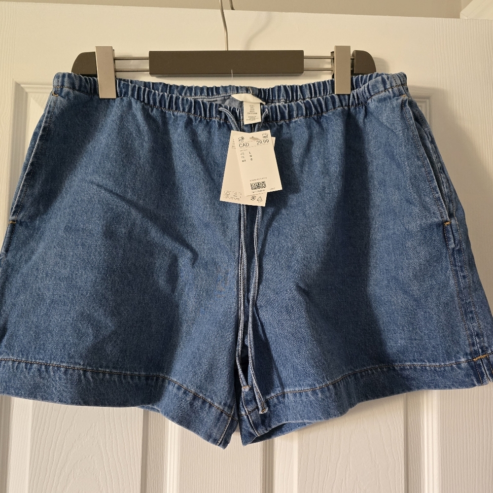 Denim Blue Women's Shorts With Drawstring NWT - Picture 3 of 7
